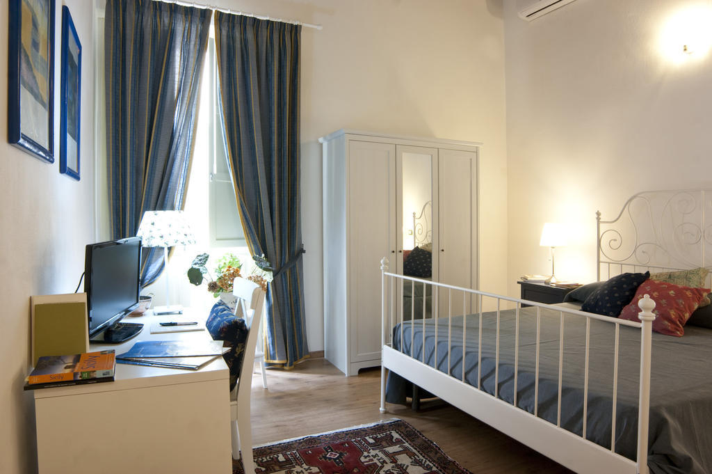 La Dimora Di Odisseo Bed & Breakfast ตราปานี ห้อง รูปภาพ